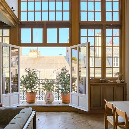 Apartment Parc Monceau Artist's Atelier Paris