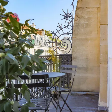 Parc Monceau Artist's Atelier Paris